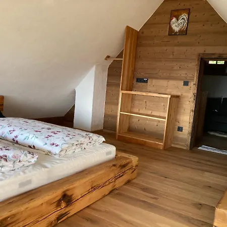 Gastkeusche Hoess Feriehus *