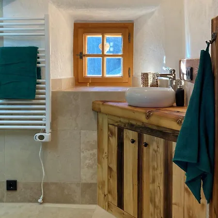 Gastkeusche Hoess בית נופש *