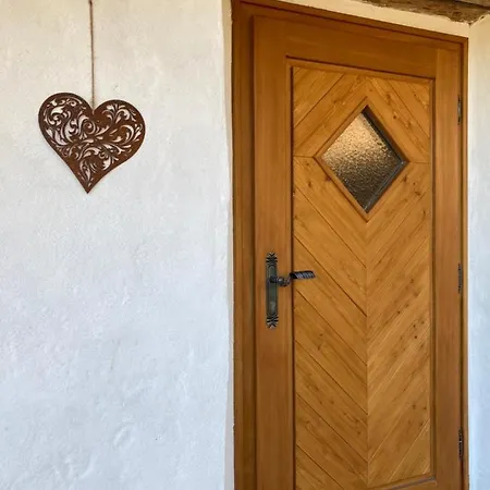 Gastkeusche Hoess Feriehus *